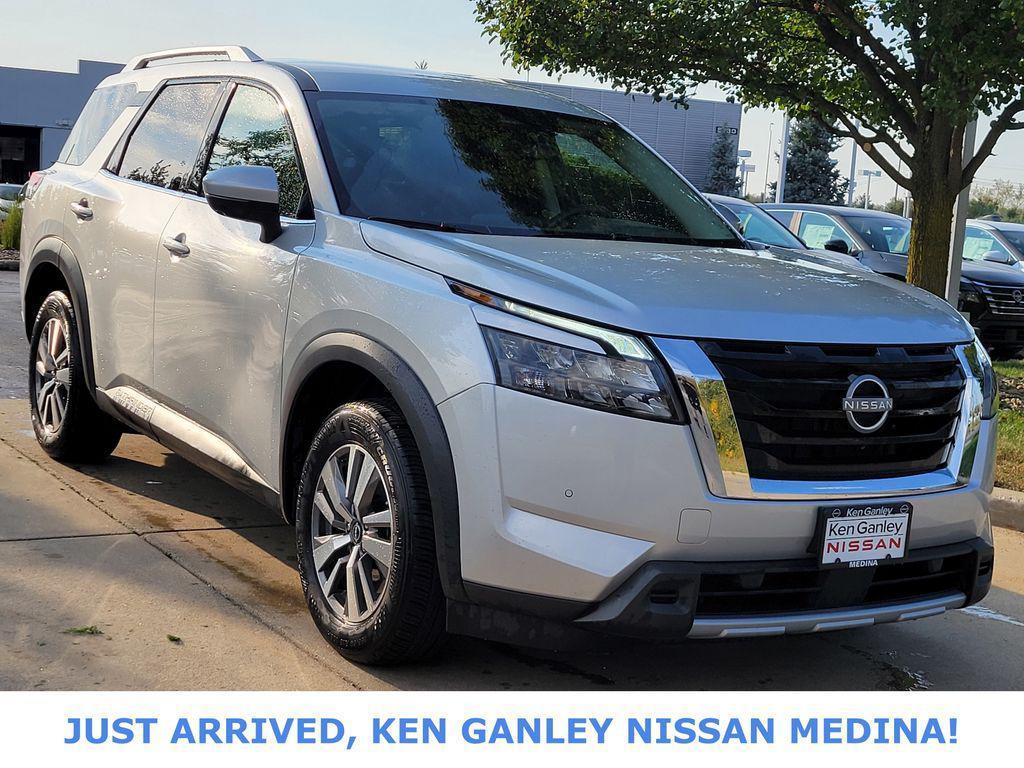 used 2025 Nissan Pathfinder car, priced at $40,998
