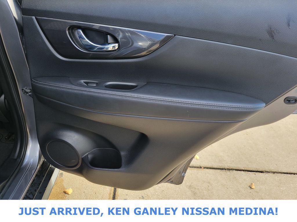 used 2020 Nissan Rogue car, priced at $17,491