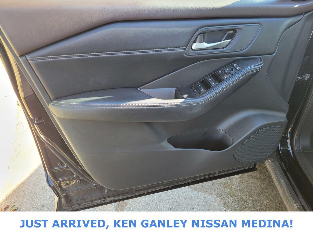 used 2023 Nissan Rogue car, priced at $23,629