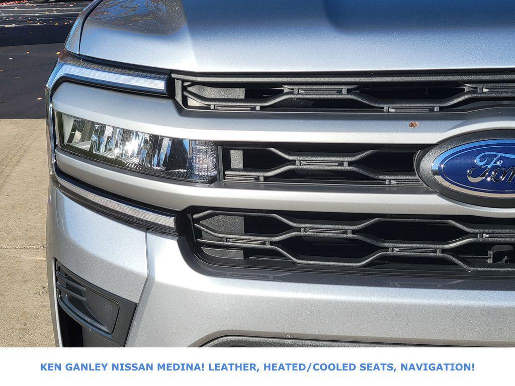 used 2024 Ford Expedition car, priced at $42,591