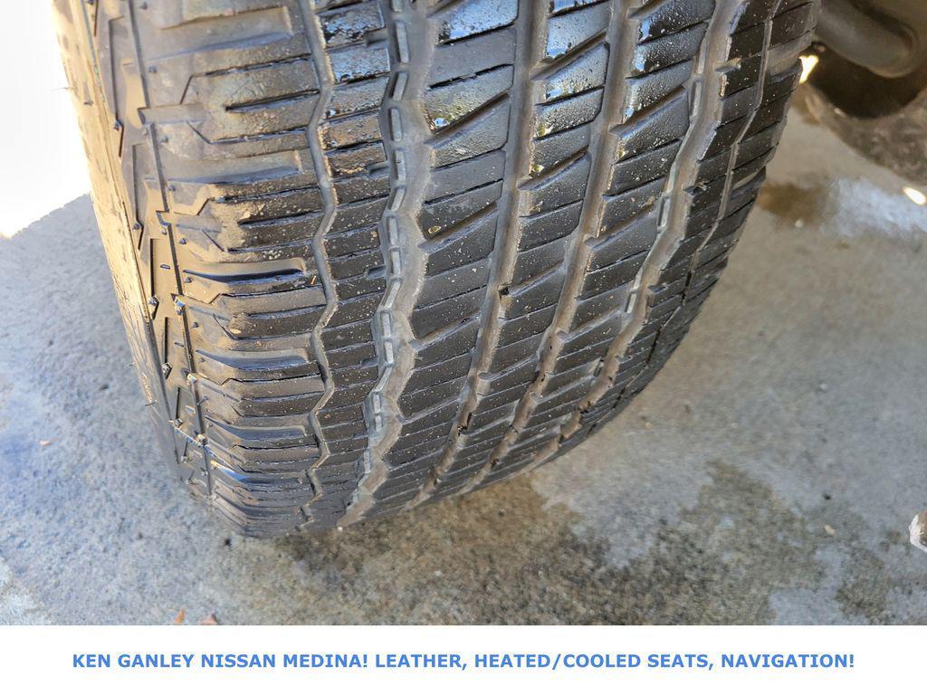 used 2024 Ford Expedition car, priced at $42,591