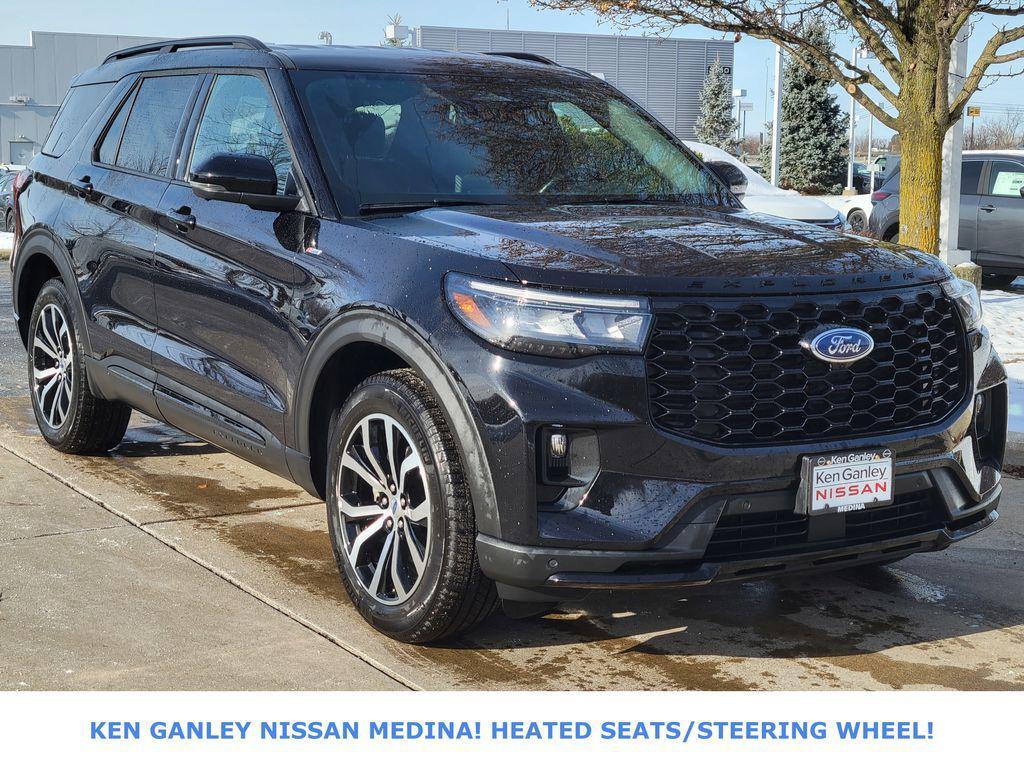 used 2025 Ford Explorer car, priced at $39,998