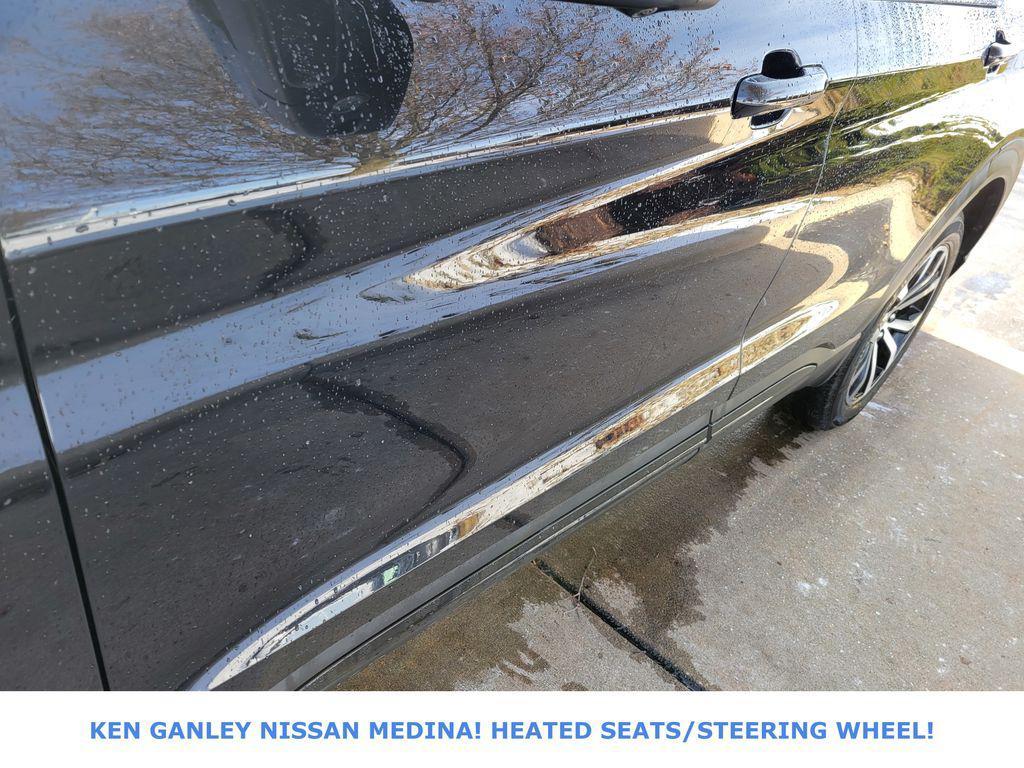 used 2025 Ford Explorer car, priced at $39,998