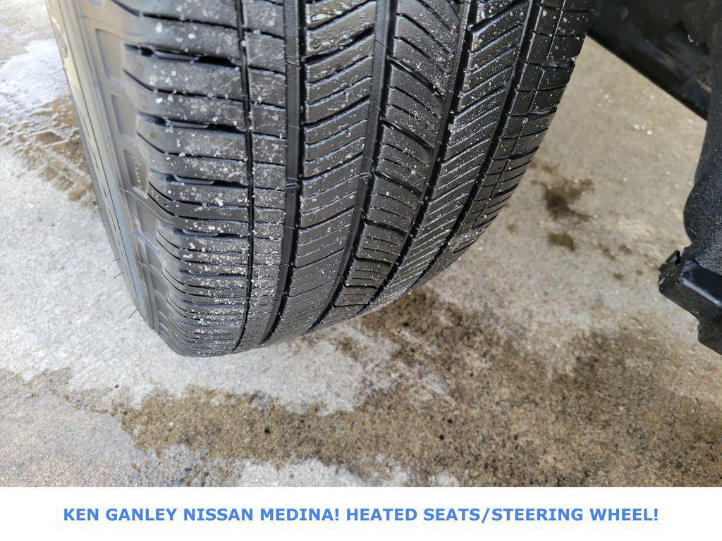 used 2025 Ford Explorer car, priced at $39,998