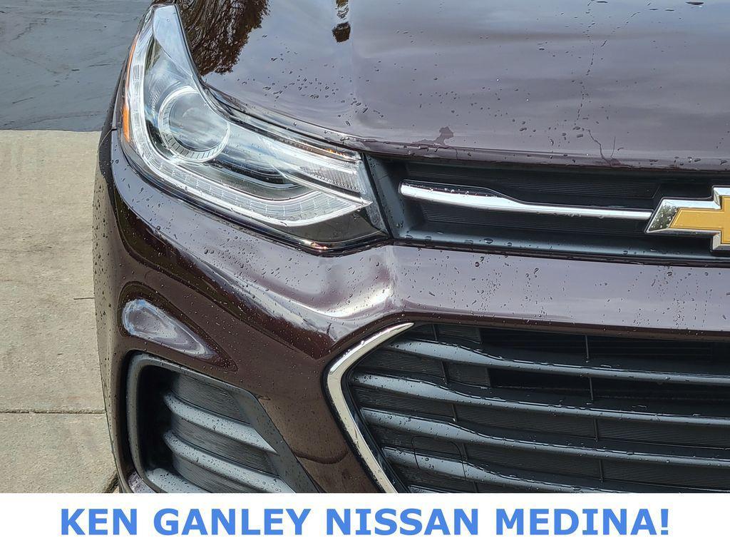 used 2022 Chevrolet Trax car, priced at $17,989