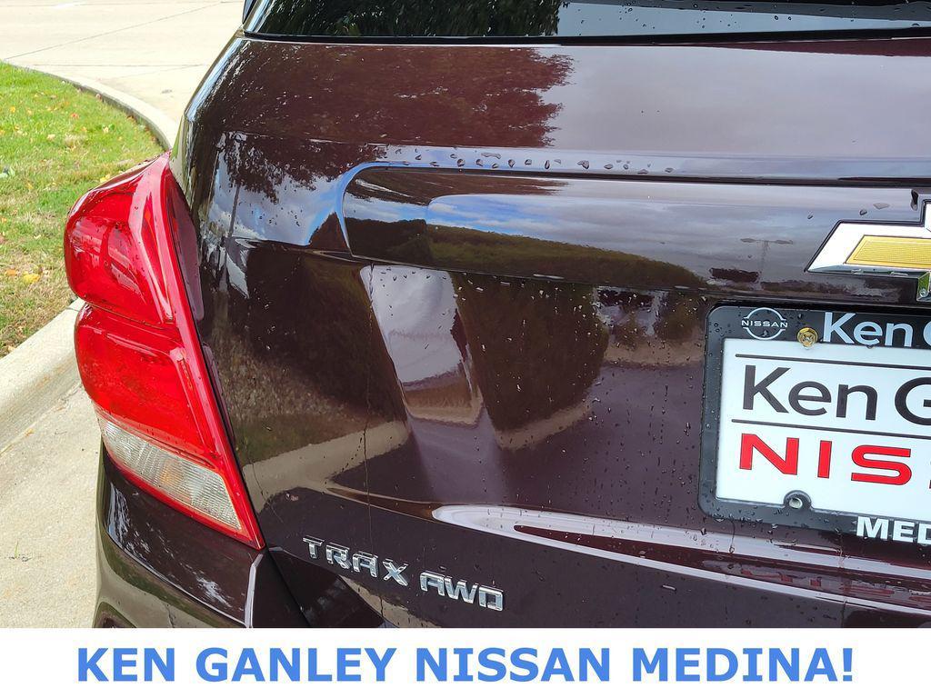 used 2022 Chevrolet Trax car, priced at $17,989