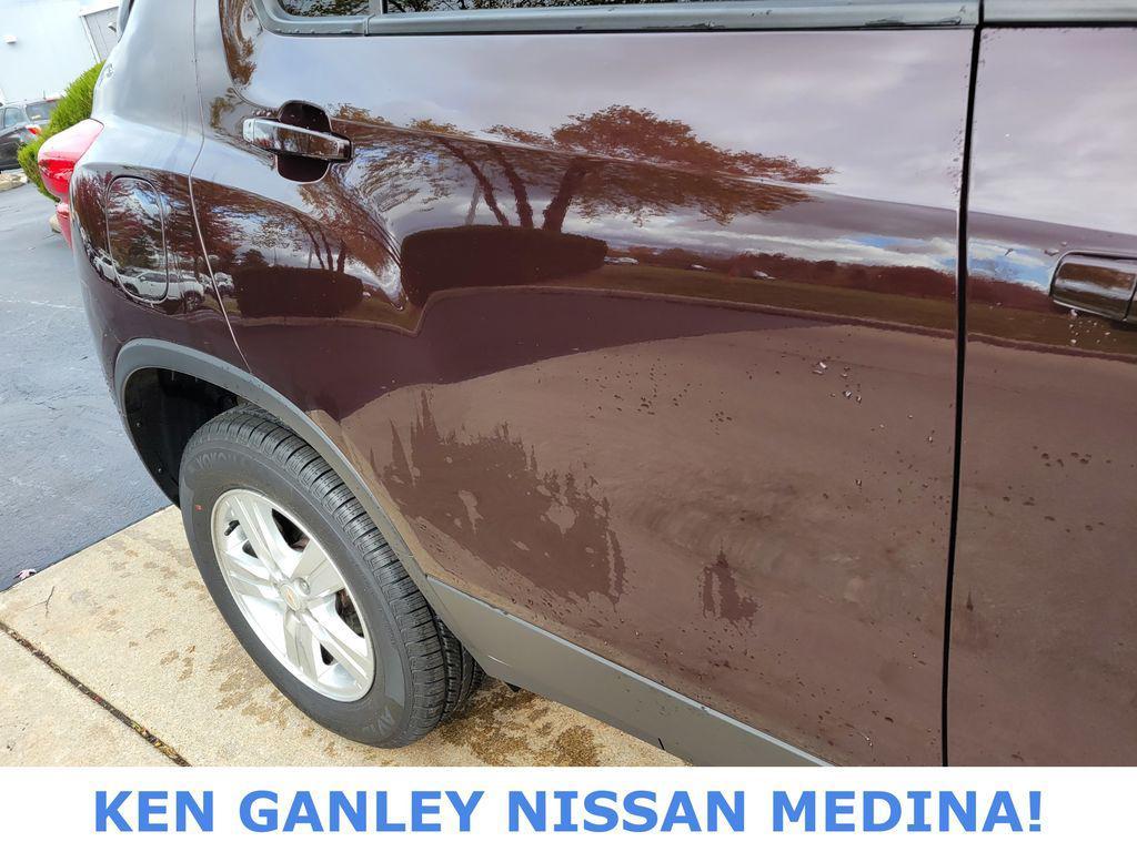 used 2022 Chevrolet Trax car, priced at $17,989