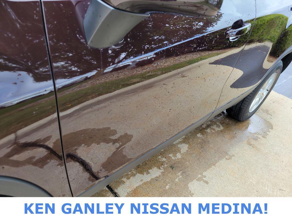 used 2022 Chevrolet Trax car, priced at $17,989