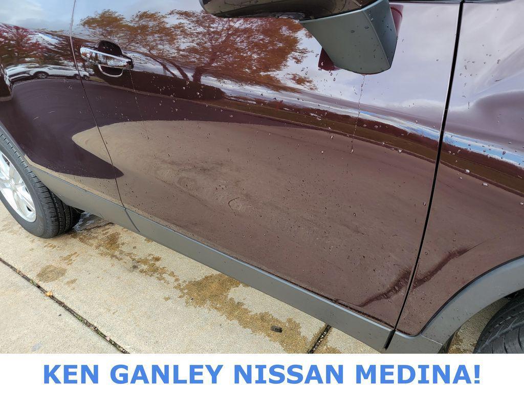 used 2022 Chevrolet Trax car, priced at $17,989