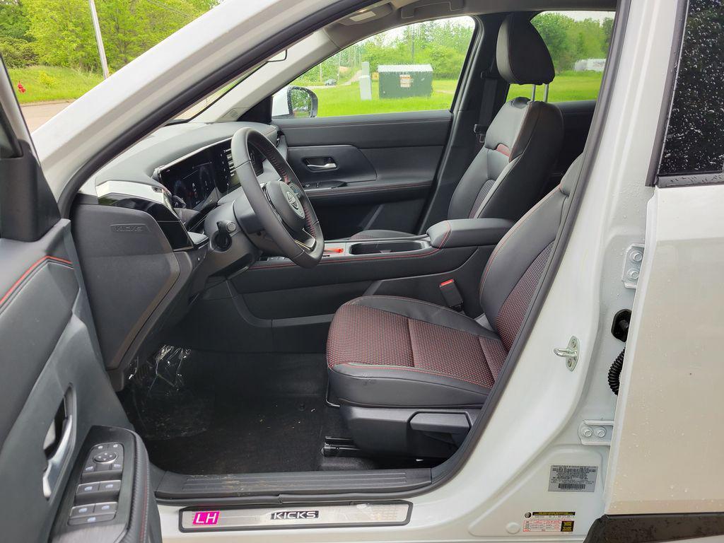 new 2025 Nissan Kicks car, priced at $29,650