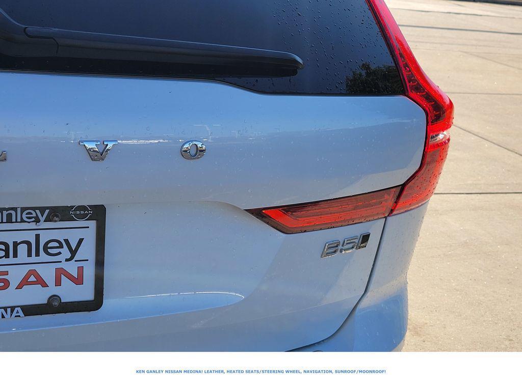 used 2023 Volvo XC60 car, priced at $26,486