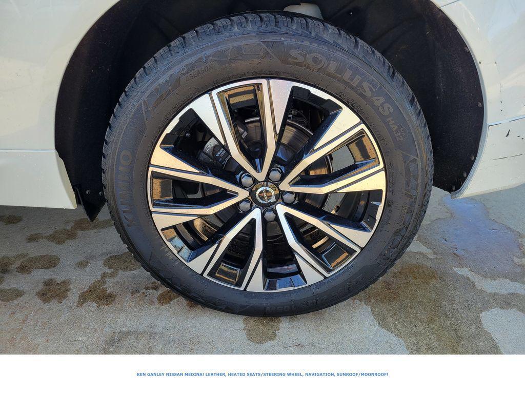 used 2023 Volvo XC60 car, priced at $26,486