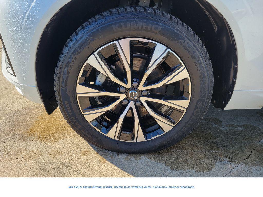 used 2023 Volvo XC60 car, priced at $26,486