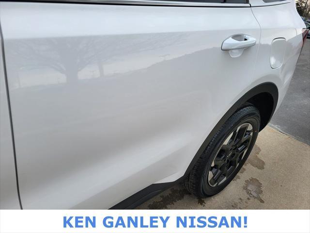 used 2024 Kia Sorento car, priced at $29,891