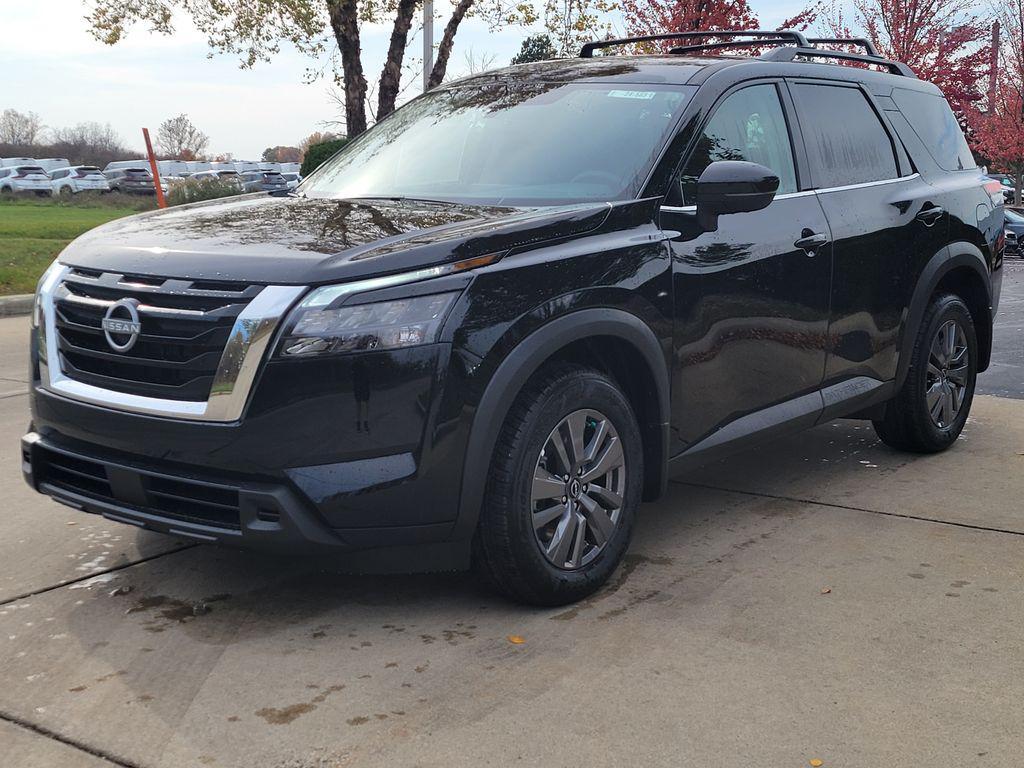 new 2025 Nissan Pathfinder car, priced at $43,555