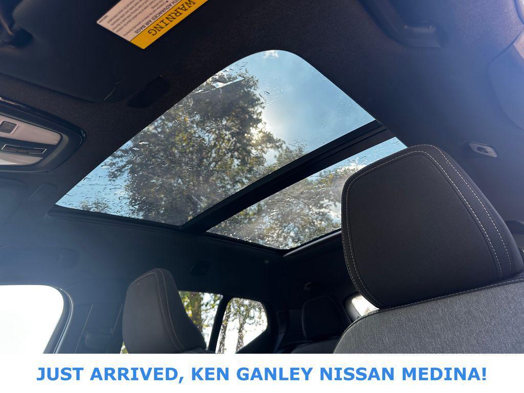 used 2024 Volvo XC40 car, priced at $24,991
