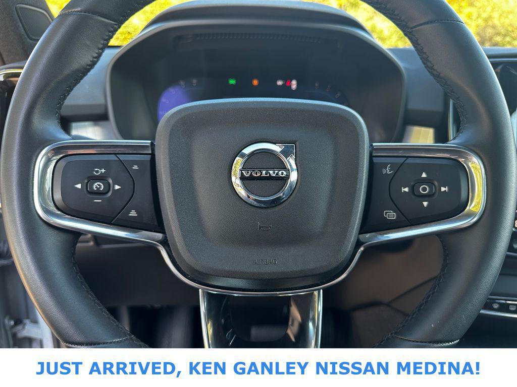 used 2024 Volvo XC40 car, priced at $24,991