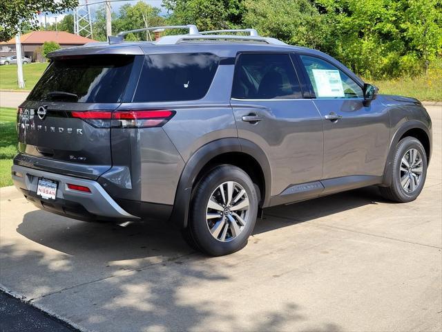 new 2024 Nissan Pathfinder car, priced at $45,900