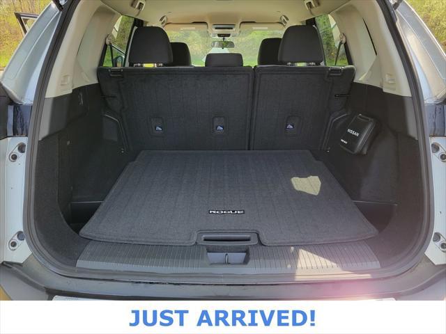 used 2022 Nissan Rogue car