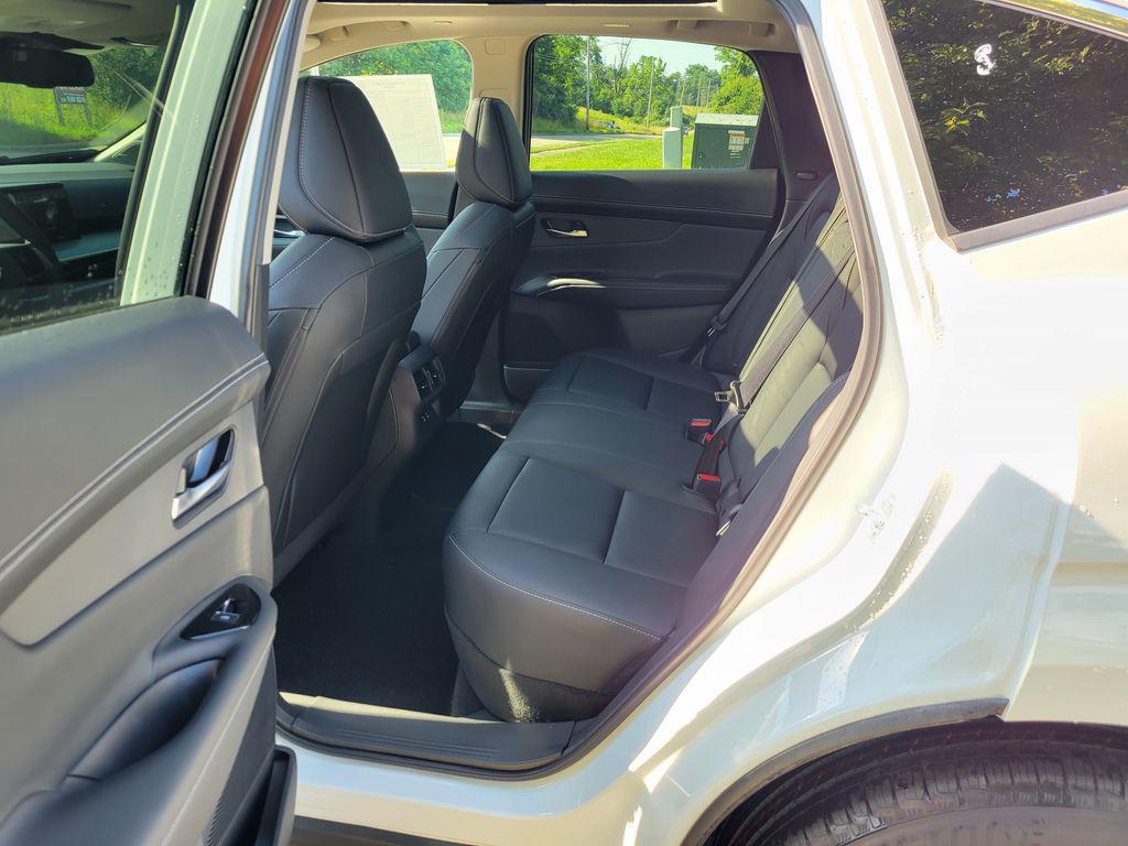 new 2025 Nissan Murano car, priced at $39,921