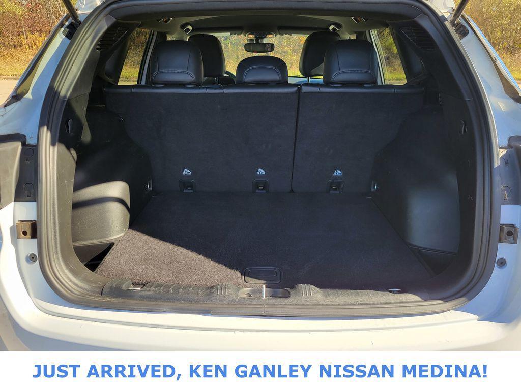 used 2024 Jeep Compass car, priced at $20,991