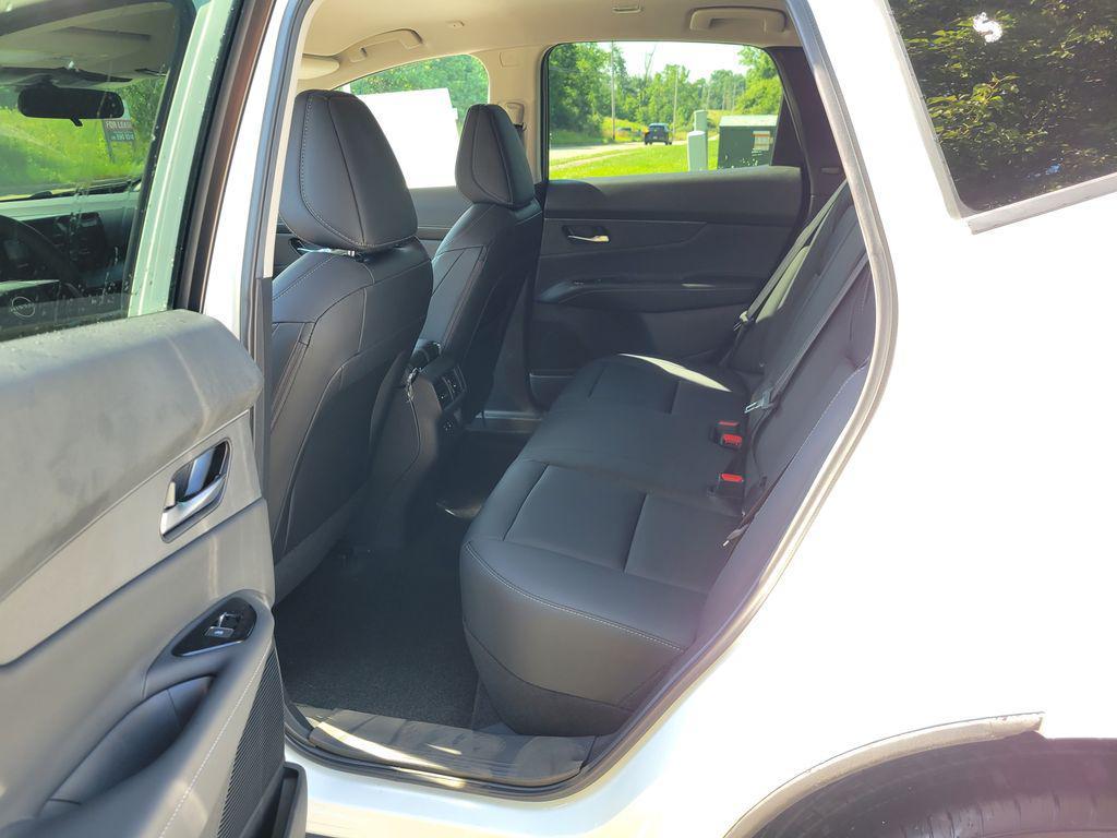 new 2025 Nissan Murano car, priced at $40,165