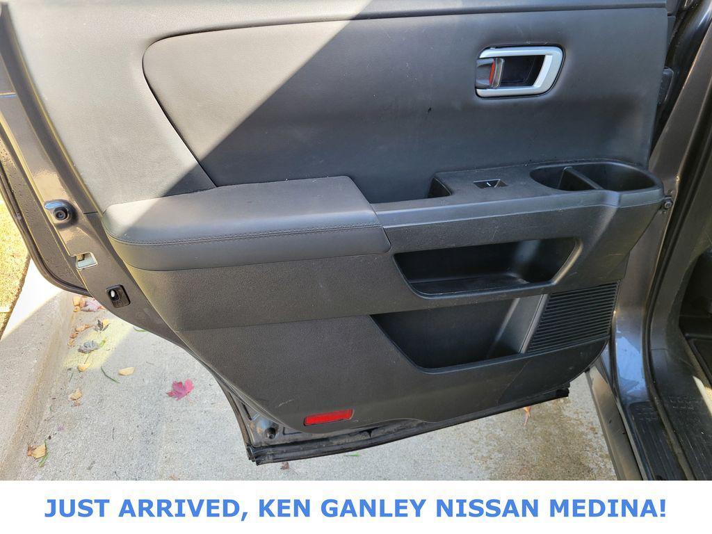 used 2013 Honda Pilot car, priced at $10,494