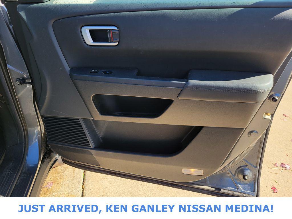 used 2013 Honda Pilot car, priced at $10,494