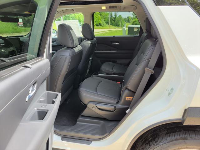 new 2025 Nissan Pathfinder car, priced at $50,725