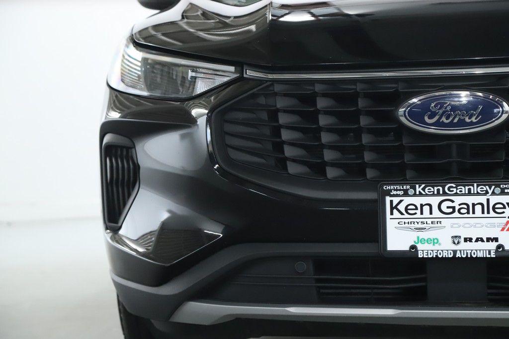 used 2024 Ford Escape car, priced at $21,413