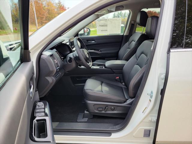new 2025 Nissan Pathfinder car, priced at $50,375