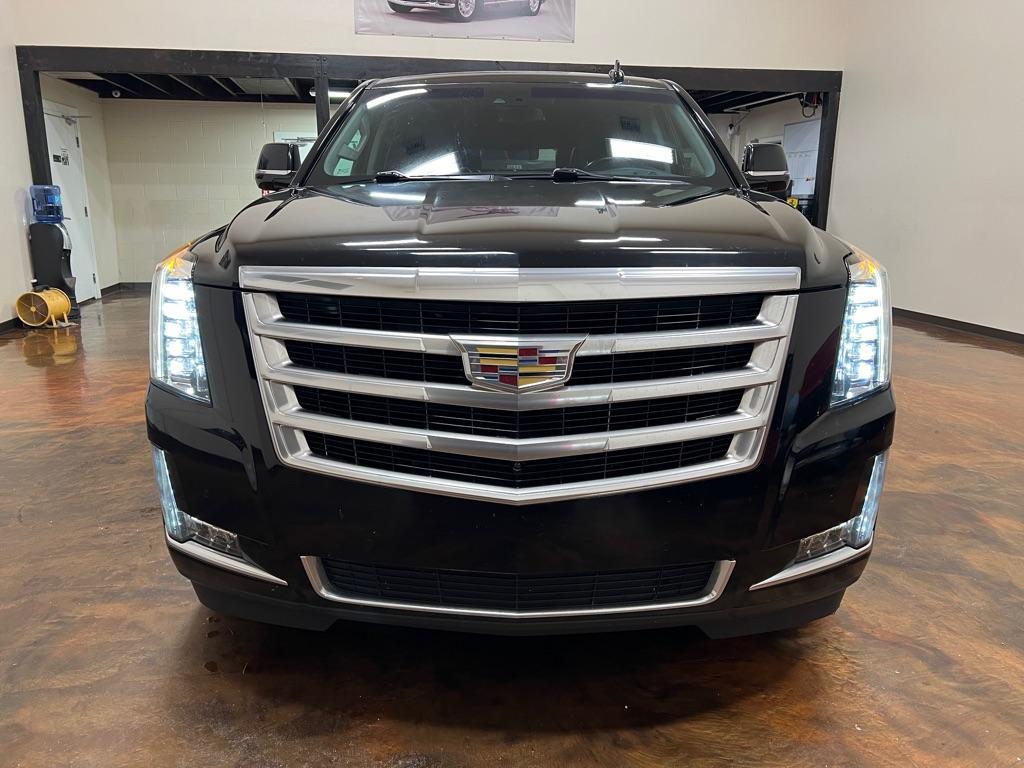 used 2019 Cadillac Escalade ESV car, priced at $26,988