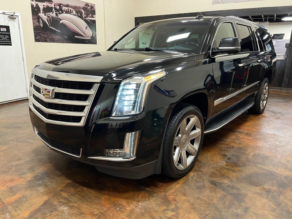 used 2019 Cadillac Escalade ESV car, priced at $26,988