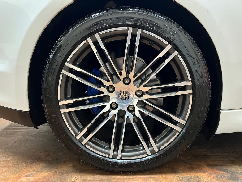 used 2013 Porsche Panamera car, priced at $21,888