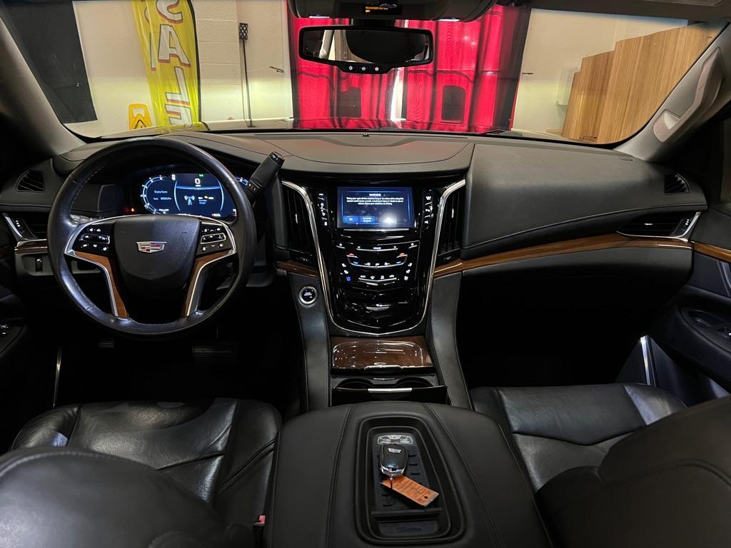 used 2017 Cadillac Escalade car, priced at $27,888