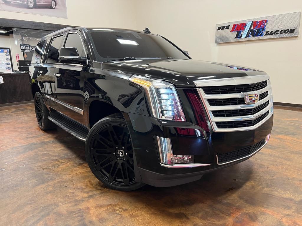 used 2017 Cadillac Escalade car, priced at $27,888