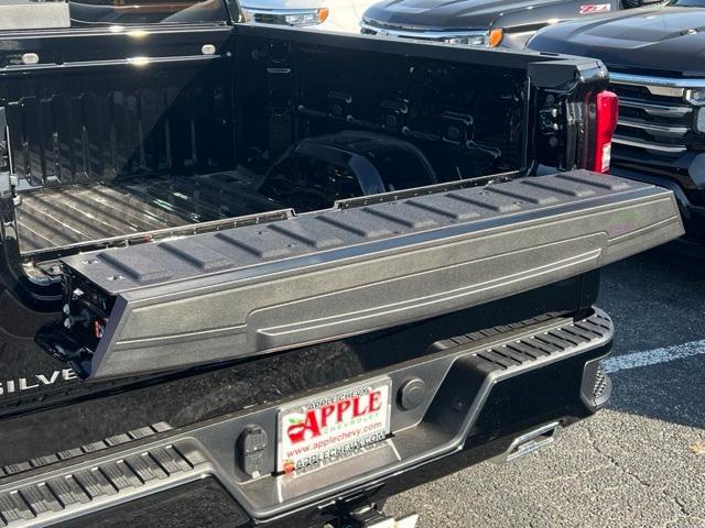 new 2025 Chevrolet Silverado 1500 car, priced at $62,733