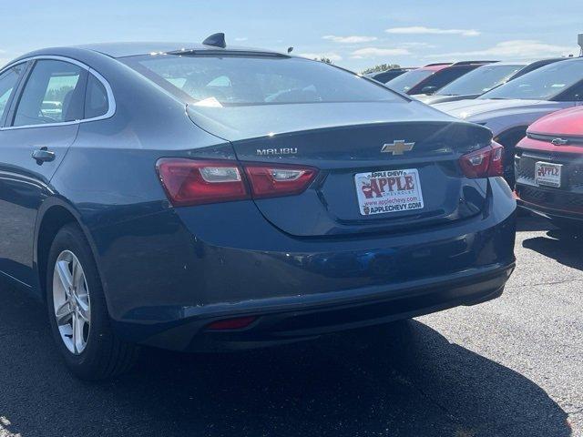 new 2024 Chevrolet Malibu car, priced at $22,349