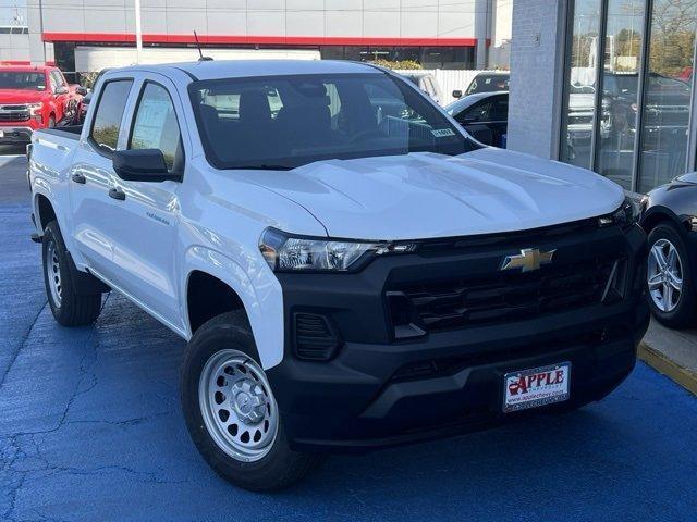 new 2024 Chevrolet Colorado car, priced at $30,608