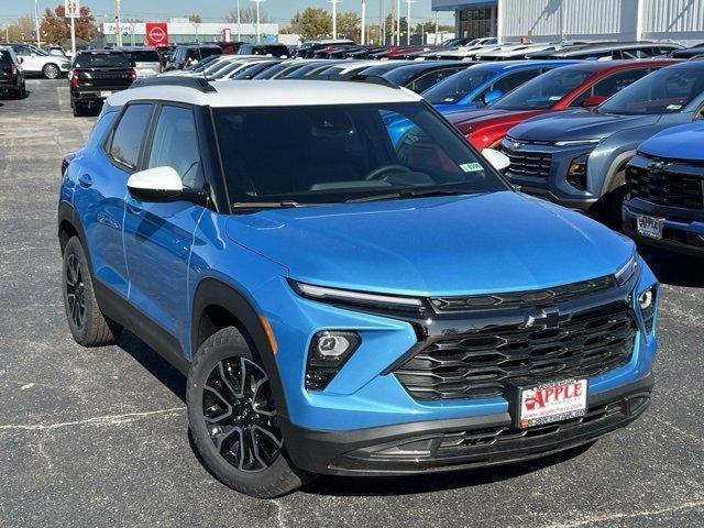 new 2025 Chevrolet TrailBlazer car, priced at $30,249