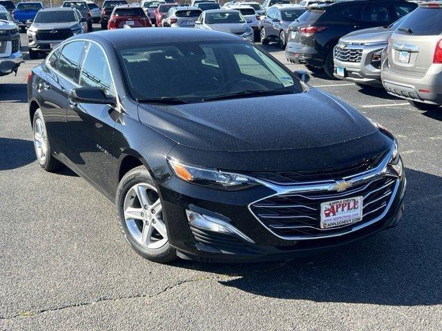 new 2025 Chevrolet Malibu car, priced at $26,453