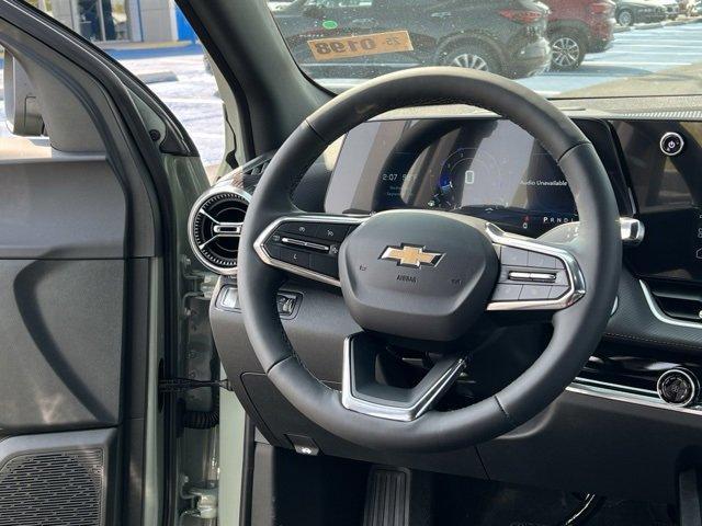 new 2025 Chevrolet Equinox car, priced at $28,158