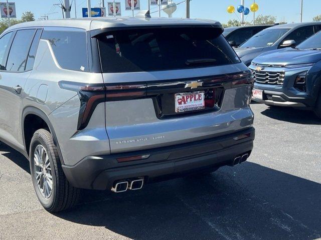 new 2024 Chevrolet Traverse car, priced at $39,372