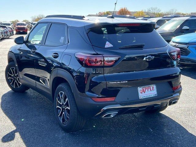 new 2025 Chevrolet TrailBlazer car, priced at $29,884