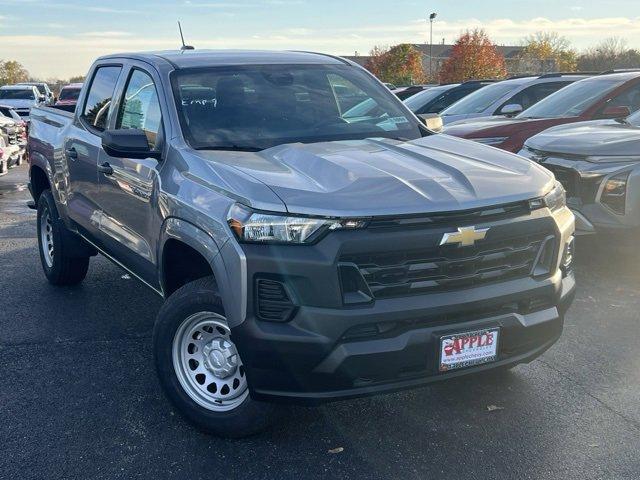 new 2024 Chevrolet Colorado car, priced at $33,315