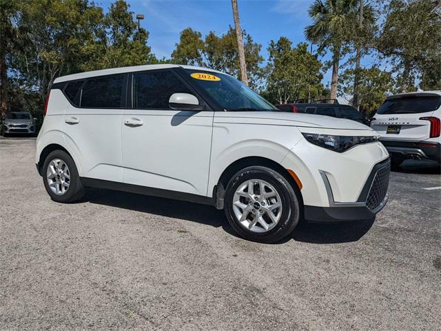 used 2024 Kia Soul car, priced at $21,998