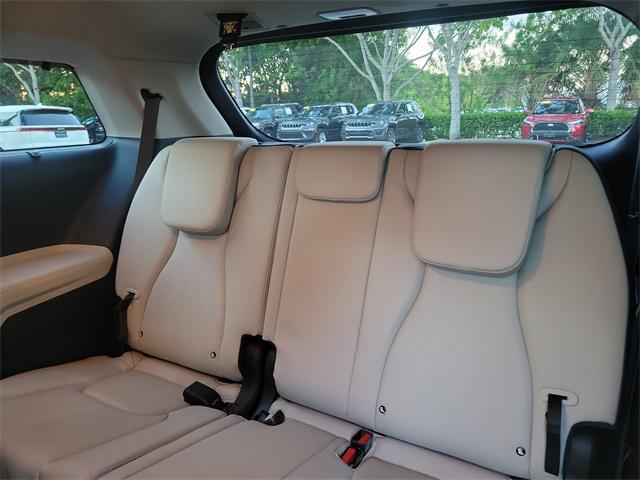 used 2026 Kia Carnival car, priced at $43,995