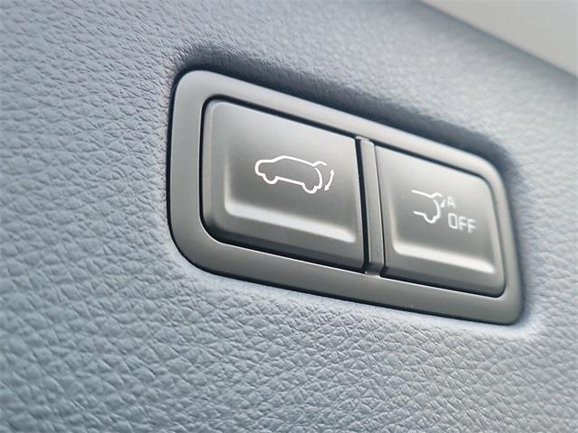 used 2026 Kia Carnival car, priced at $43,995