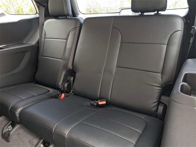 used 2020 Chevrolet Traverse car, priced at $23,995