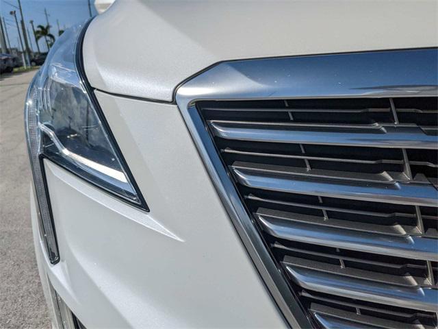 used 2017 Cadillac XT5 car, priced at $19,595